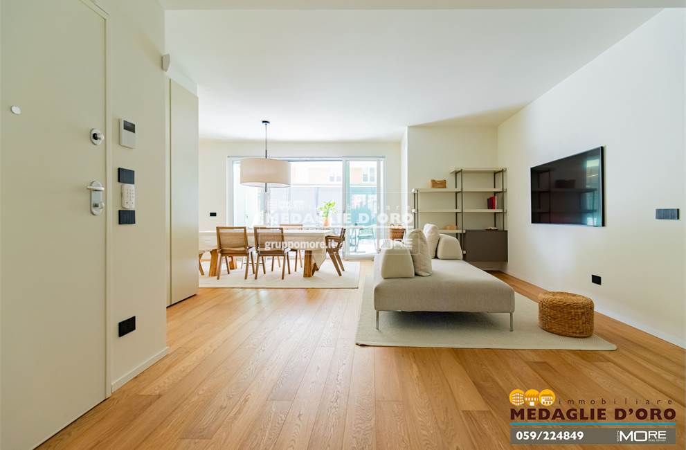 Appartamento in vendita a Modena (Zona Viali), ad.ze viale Vittorio Veneto