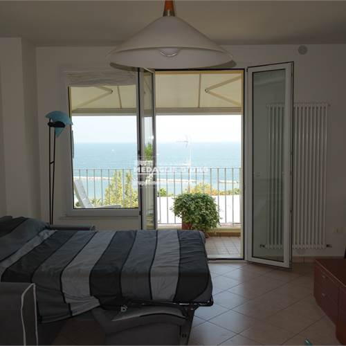 SOGGIORNO / CUCINA (divano aperto)