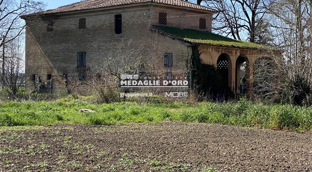 ED 2 - STALLA E FIENILE