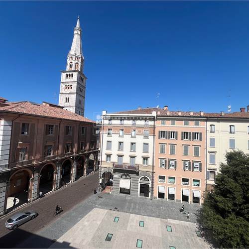VISTA SULLA PIAZZA