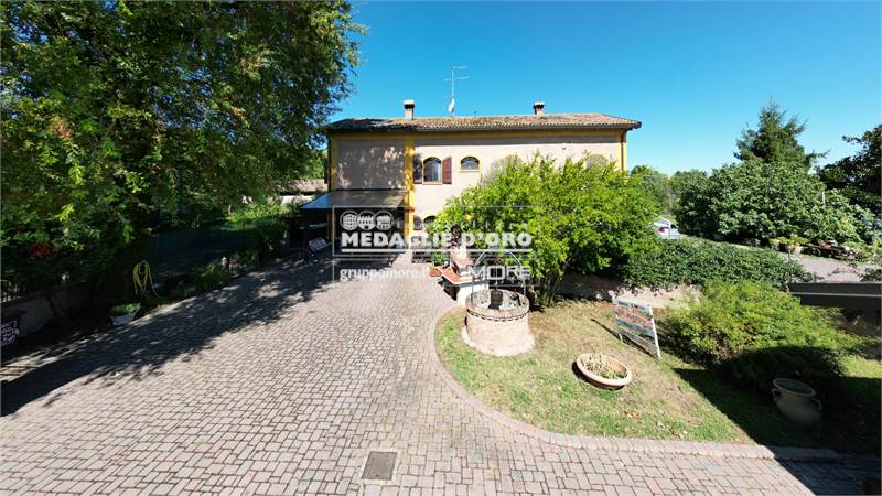 Semi Detached House for sale in Modena (San Damaso), Strada Grande 140