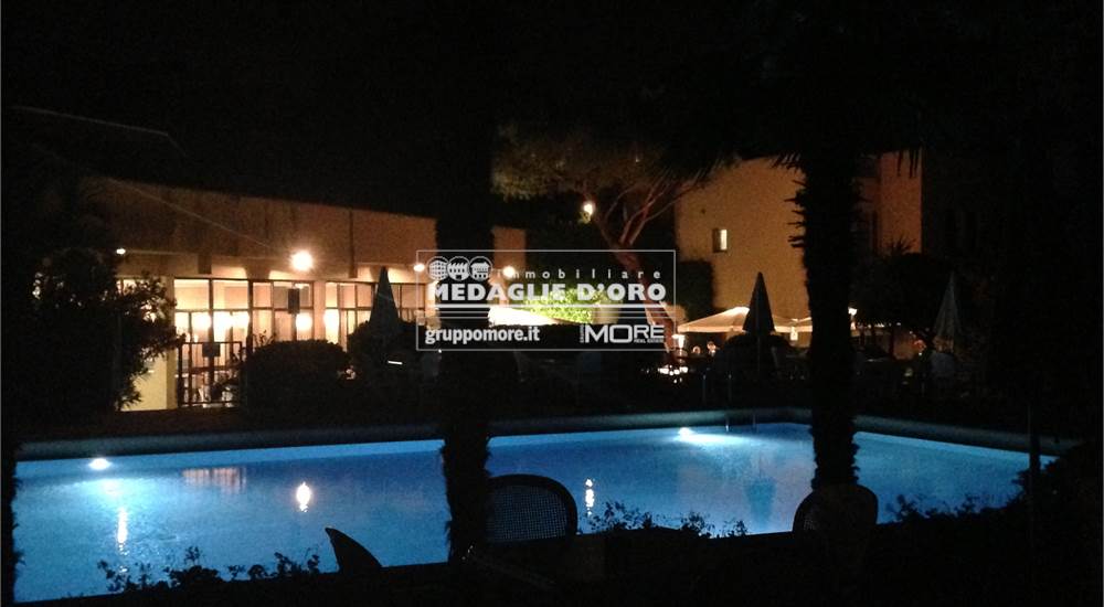 PARTI COMUNI: PISCINA GRANDE