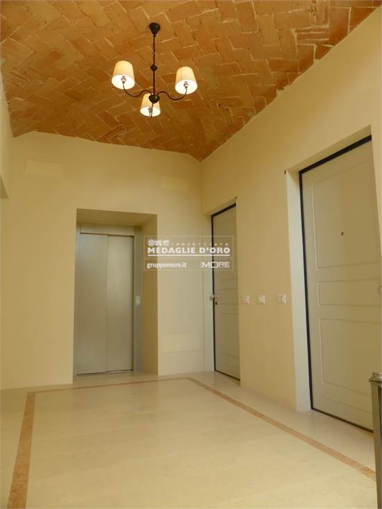 Vano scale condominiale 