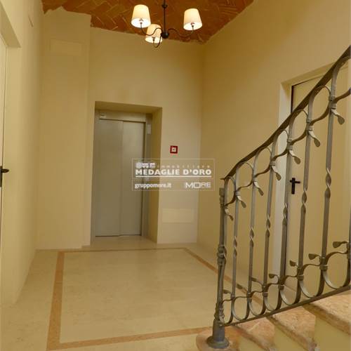 Vano scale condominiale 