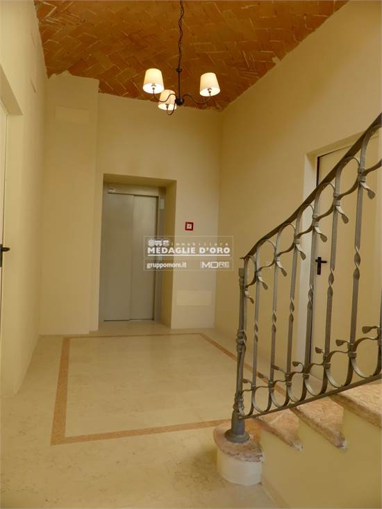 Vano scale condominiale 