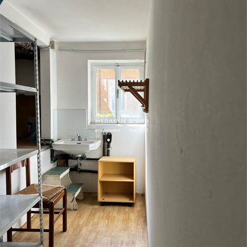 CANTINA CON FINESTRA