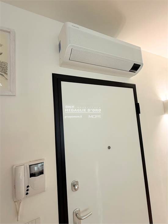 PART. PORTA BLINDATA - VIDEOCITOFONO - CLIMATIZZAT