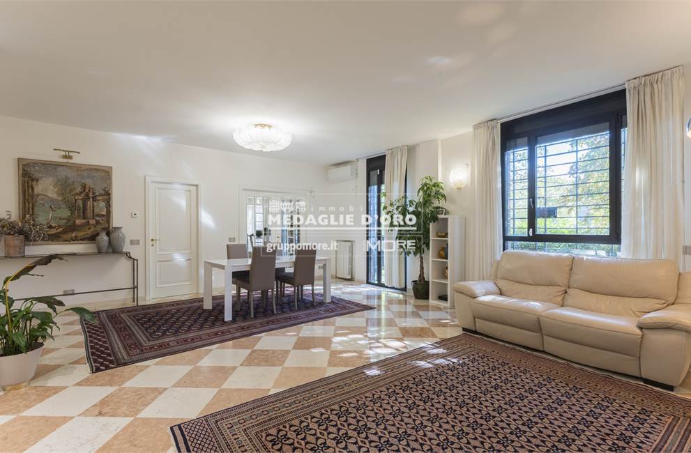 Appartamento in vendita a Modena (Villaggio Zeta), Via Delle Costellazioni