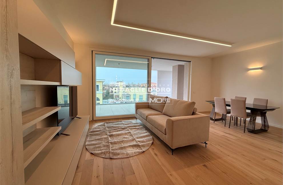 4 o più locali in affitto a Modena (Buon Pastore), ad.ze Via C. Sigonio