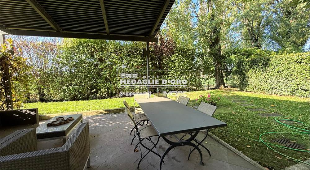 ESTERNO - GIARDINO PRIVATO