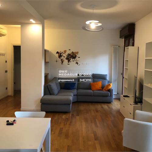 SOGGIORNO CON BALCONE 