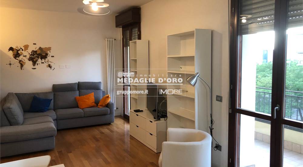 SOGGIORNO CON BALCONE 