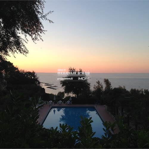 PARTI COMUNI : PISCINA 