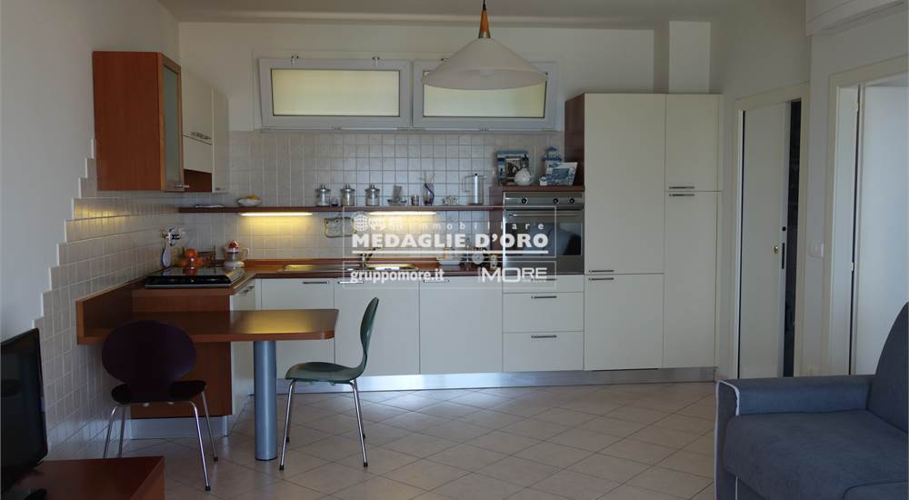 SOGGIORNO / CUCINA (divano chiuso)