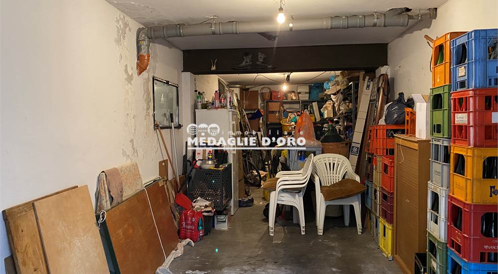 GARAGE DOPPIO IN LUNGHEZZA