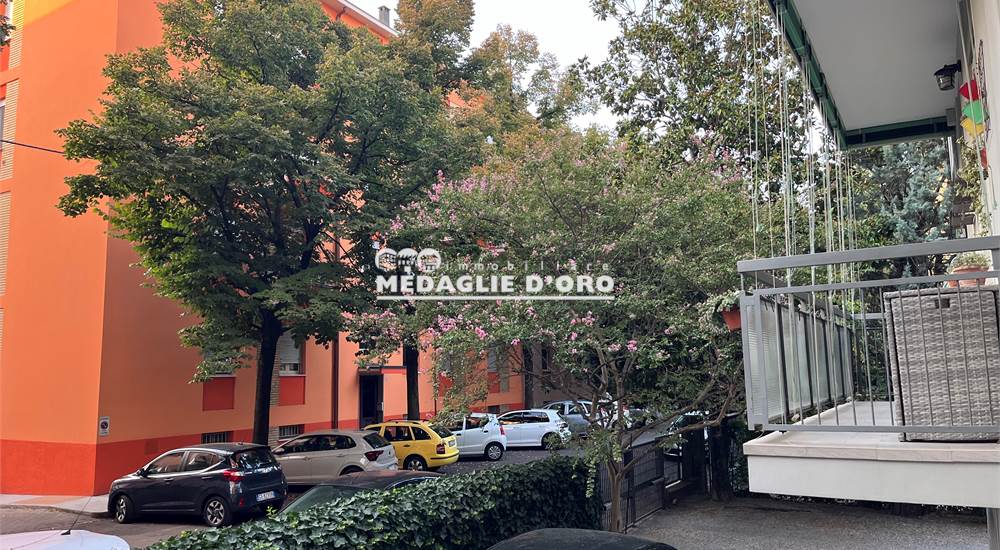 CORTILE BALCONI RIFATTI
