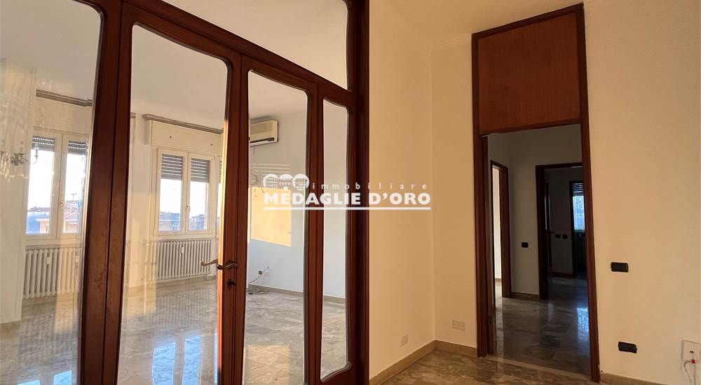 DISIMPEGNO SALA