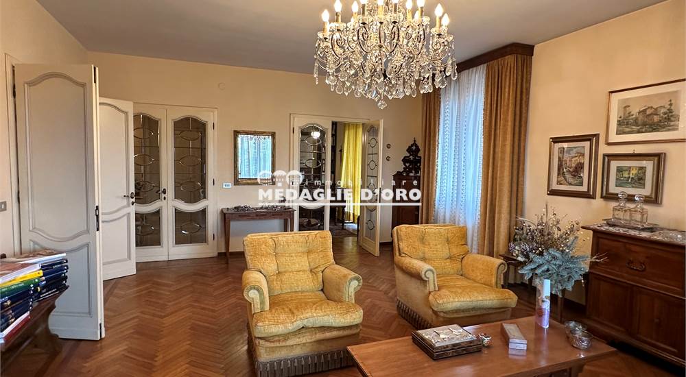 SALONE