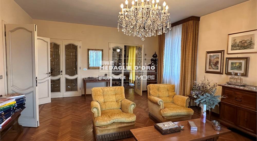 SALONE