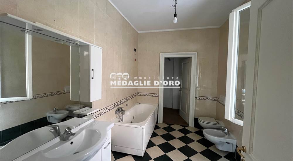 BAGNO IN CAMERA 