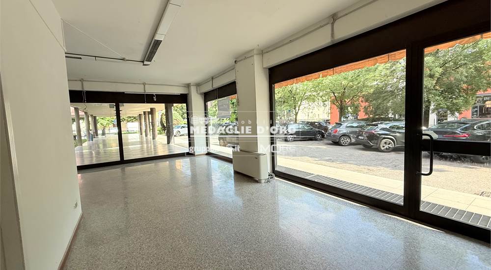 INTERNO