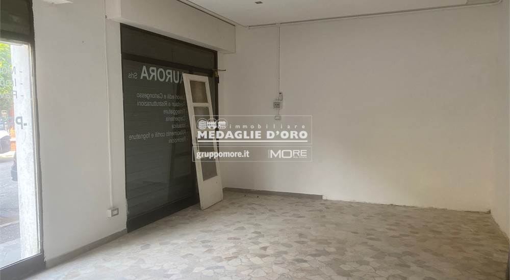 INTERNO