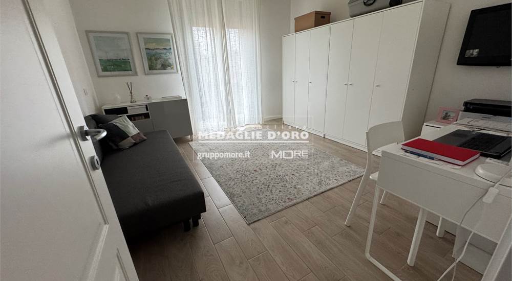 STUDIO CON BALCONE