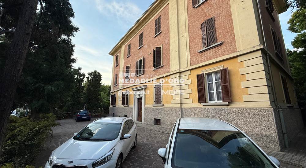 CORTILE E FABBRICATO
