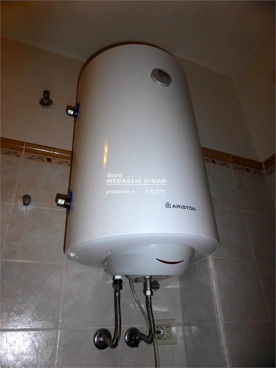 boyler per acqua calda 